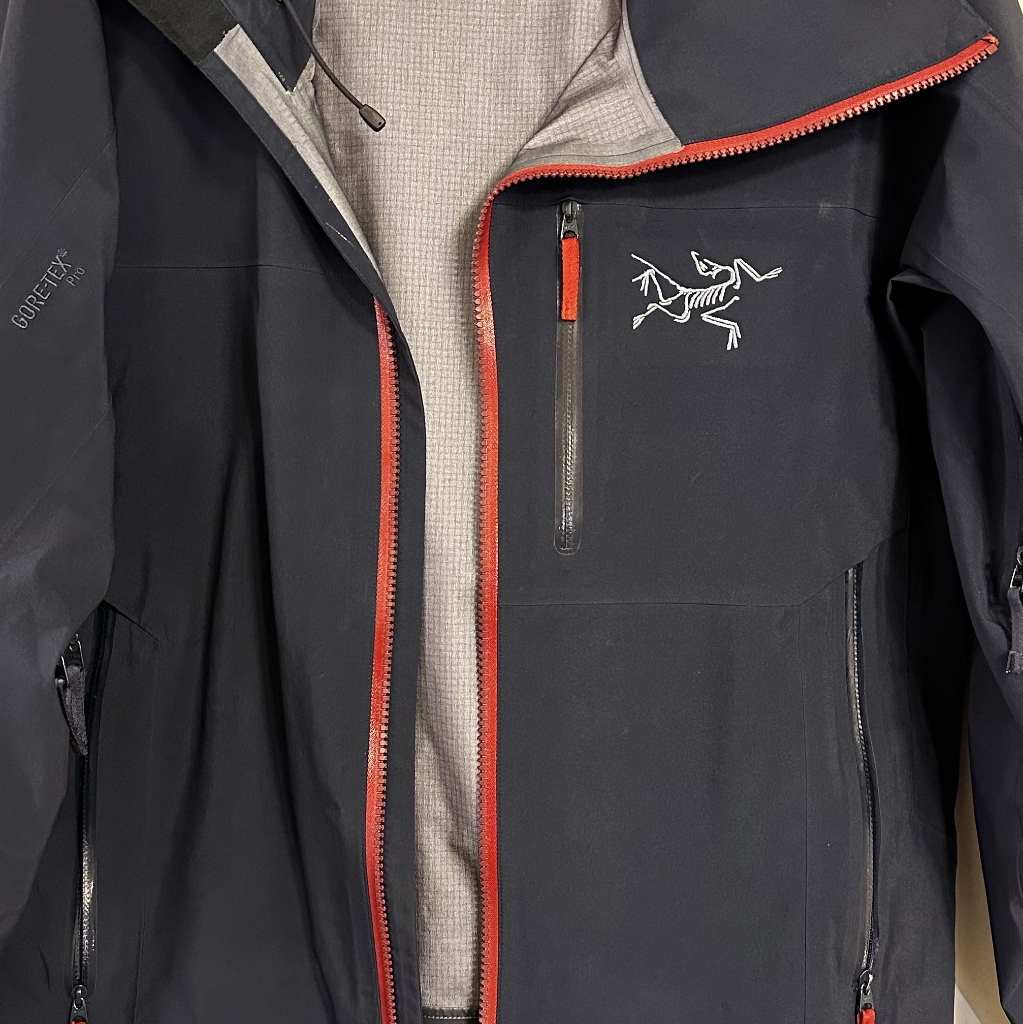 Arcteryx Alpha SV Red S Men's Jacket Gortex Pro
